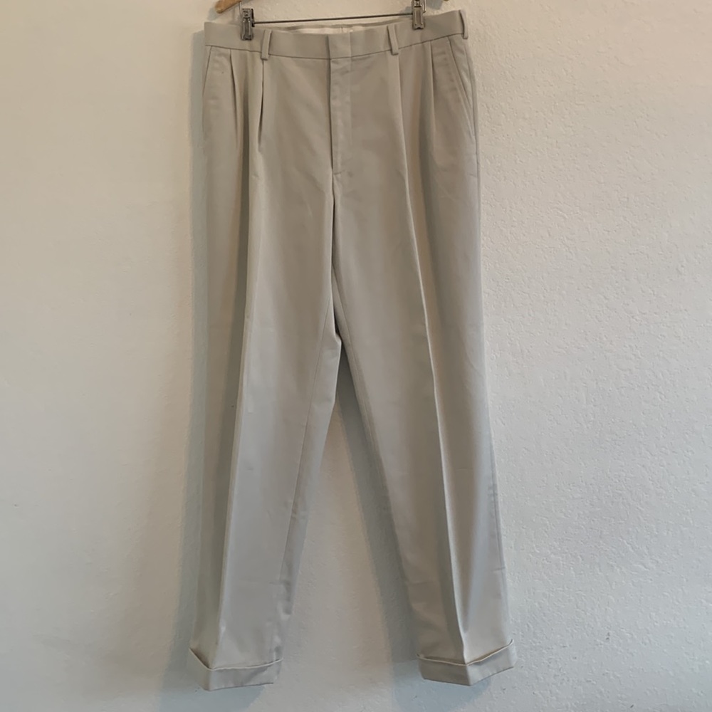 LANDS END MENS TRADITIONAL FIT KHAKIS PANTS PLEATED TROUSERS WAIST 35